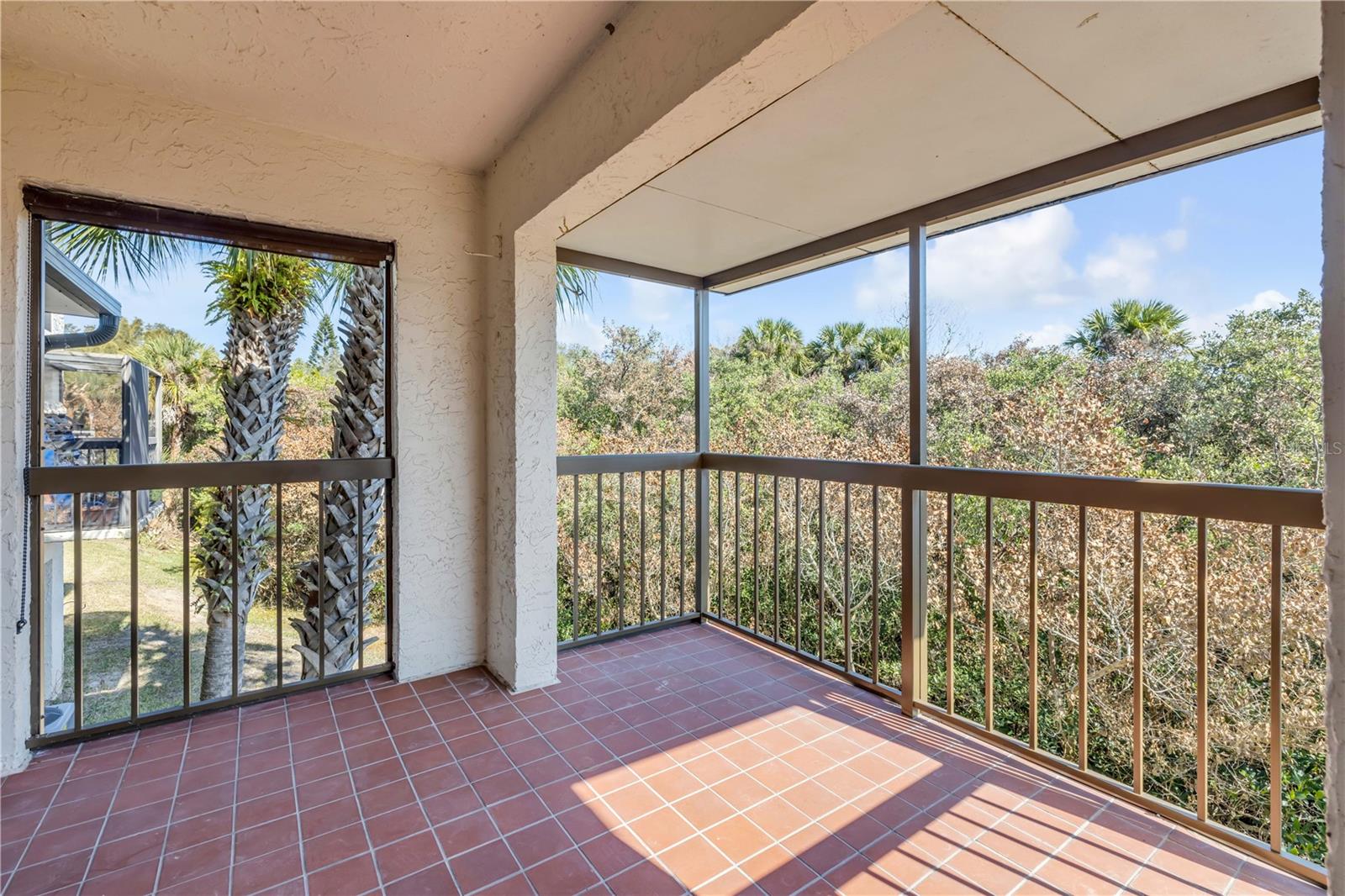 MARINA BAY TOWNHOMES - Residential