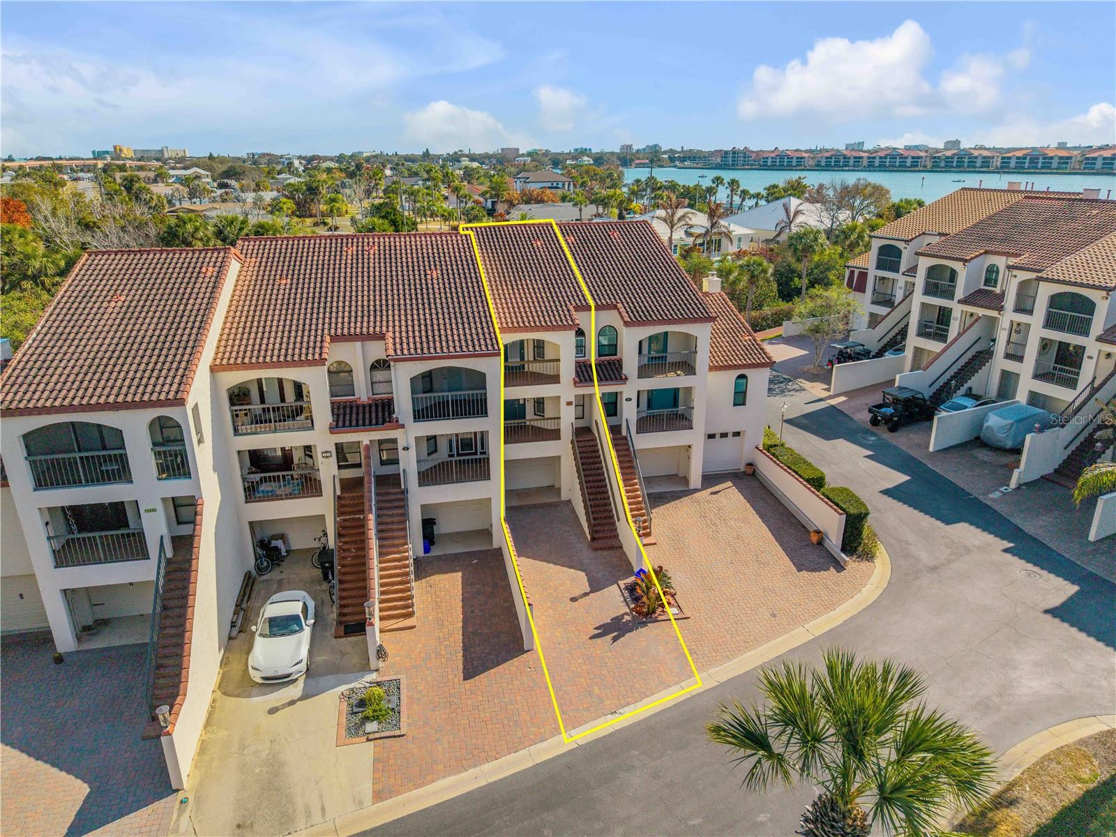 MARINA BAY TOWNHOMES - Residential