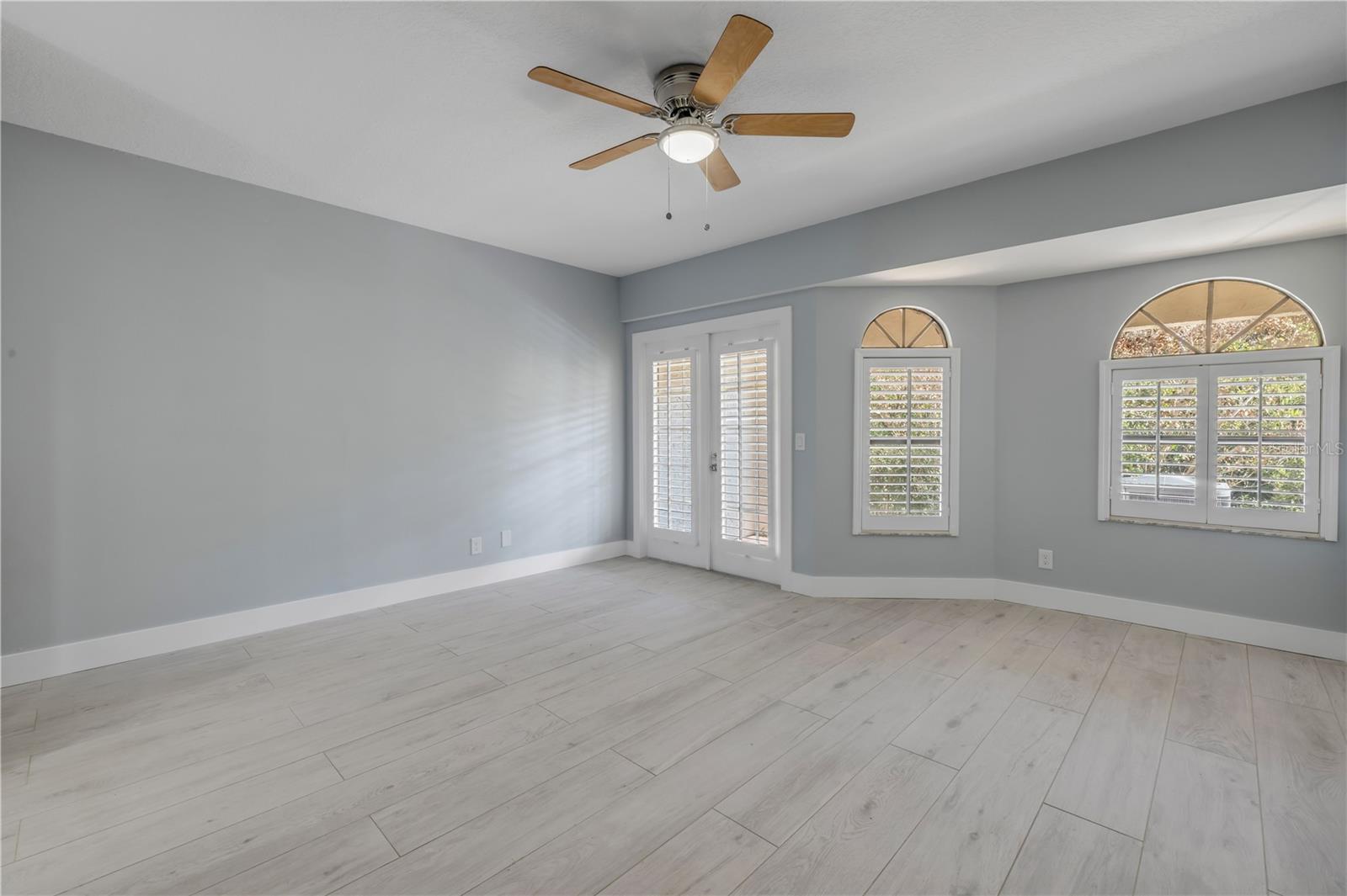 MARINA BAY TOWNHOMES - Residential