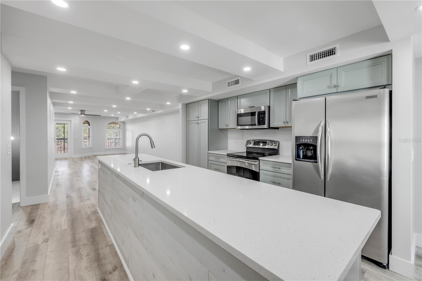 MARINA BAY TOWNHOMES - Residential