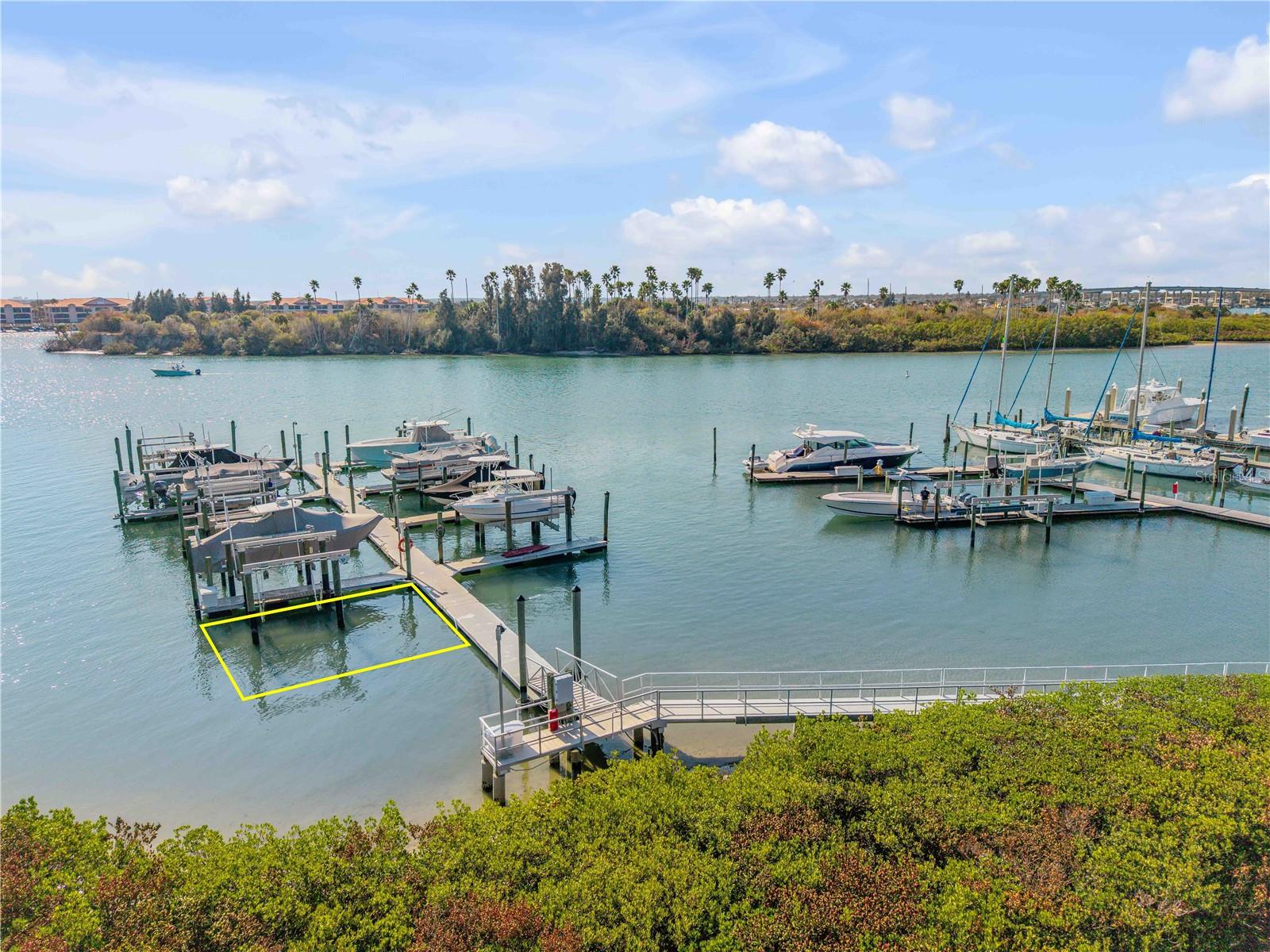 MARINA BAY TOWNHOMES - Residential