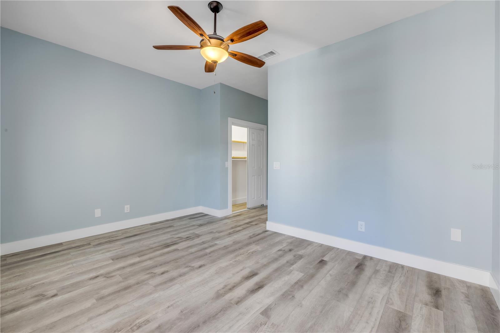 MARINA BAY TOWNHOMES - Residential