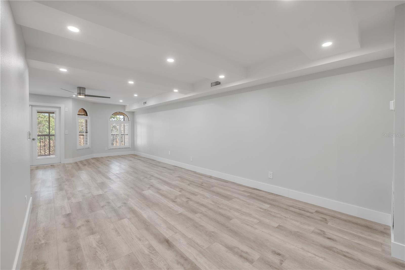 MARINA BAY TOWNHOMES - Residential