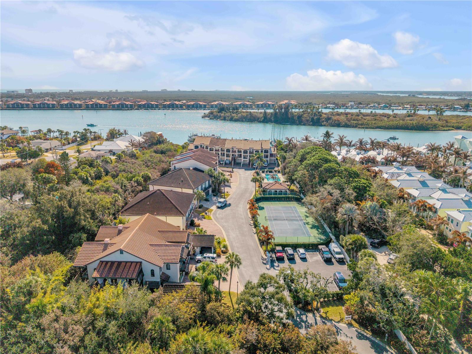 MARINA BAY TOWNHOMES - Residential