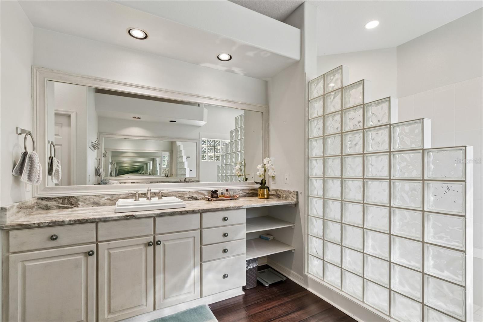 VILLAROSA PH 1C - Residential