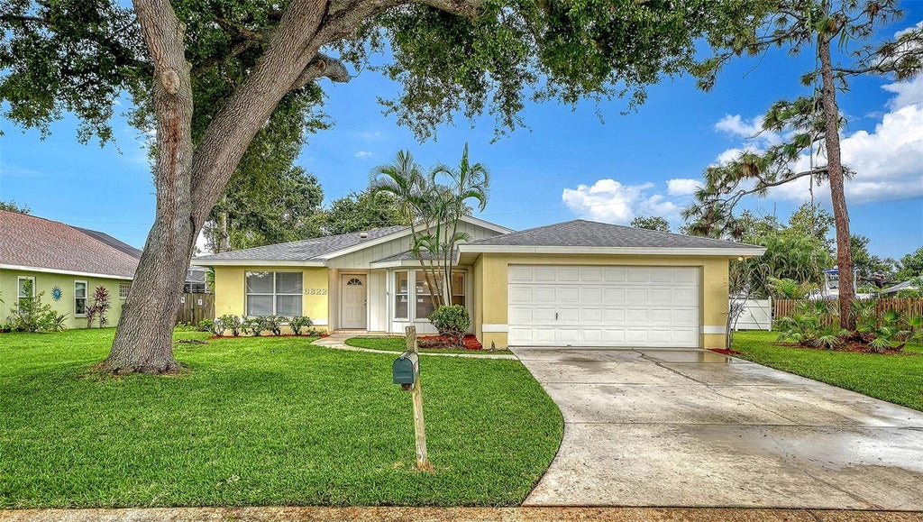 Photo of 6822 Tema Lane, Sarasota, FL 34241 (MLS # A4707524)