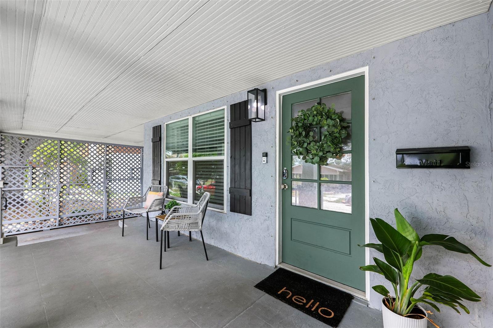 414 W AMELIA AVENUE