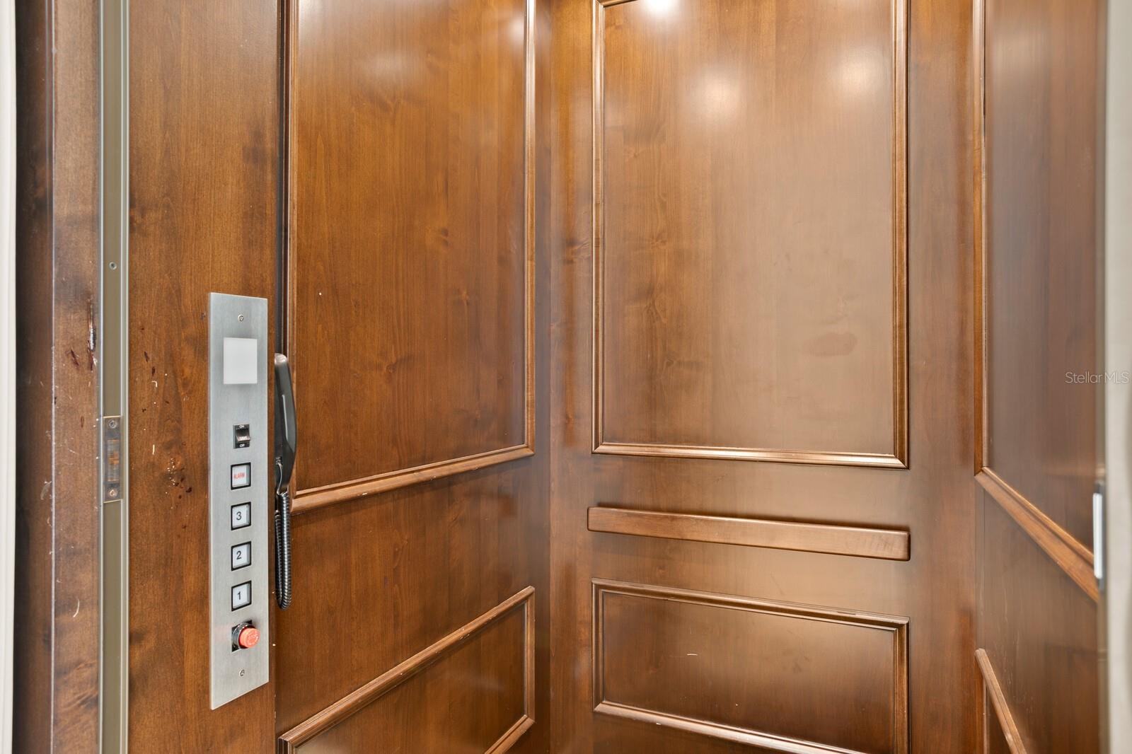 TIERRA VERDE UNIT 1 1ST REP - Residential