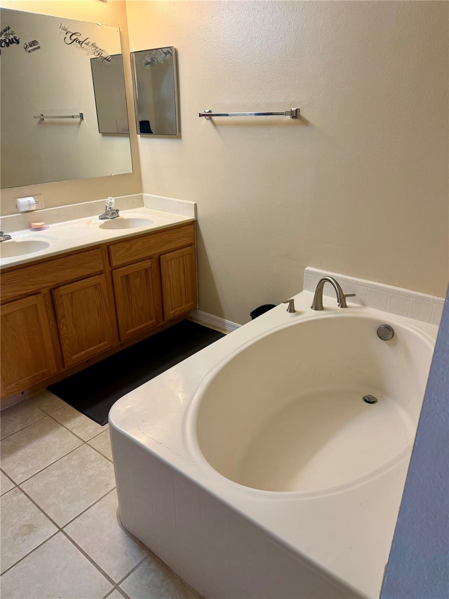 HOLLY HILL ESTATES - Residential