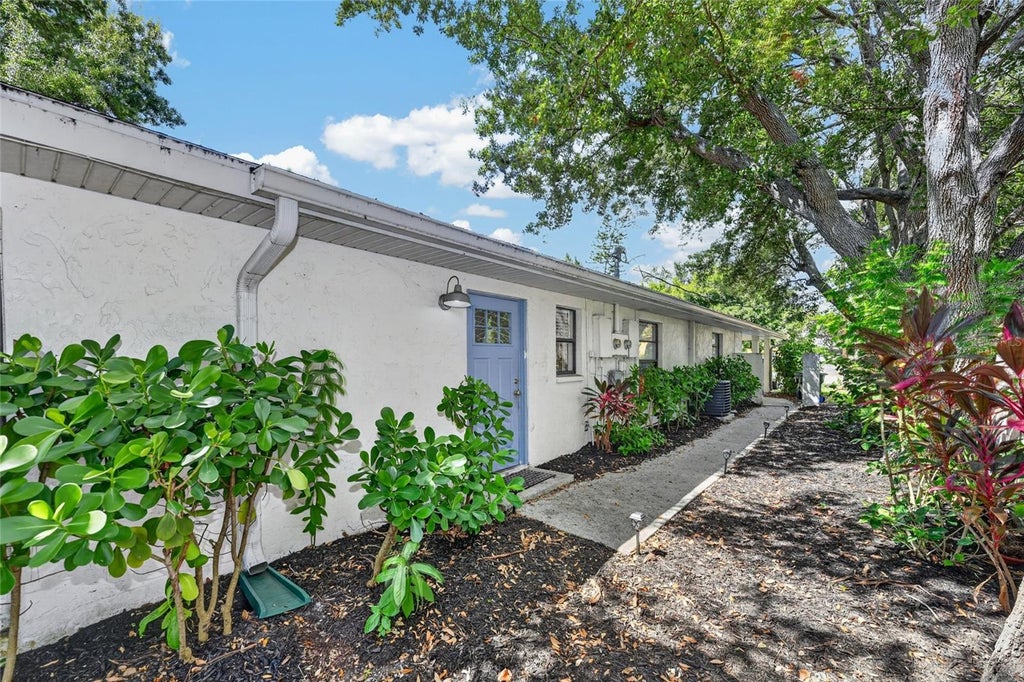 Photo of 1974 Debbie Street, Sarasota, FL 34231 (MLS # A4707072)