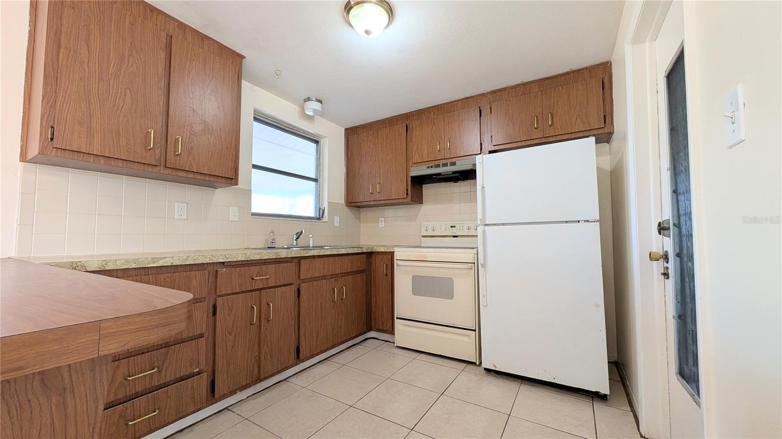 JASMINE LAKES - Residential