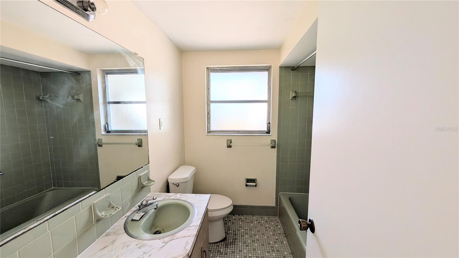 JASMINE LAKES - Residential