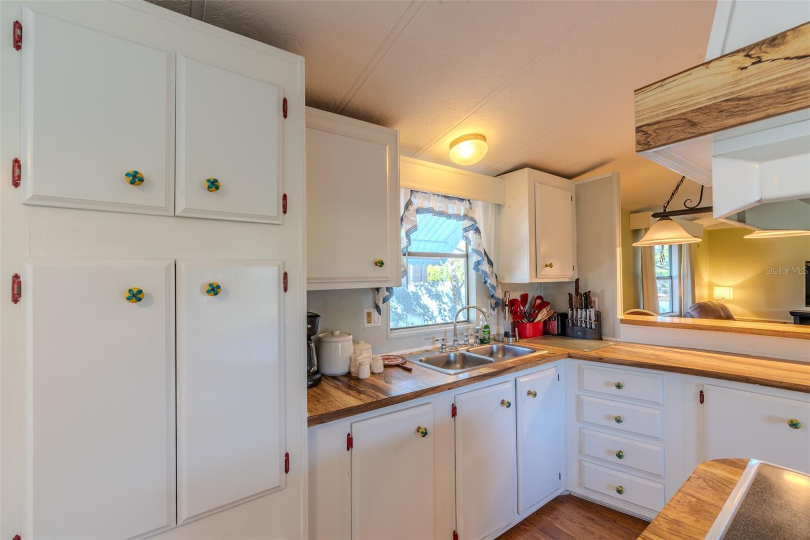 MONTVERDE HILLS - Residential