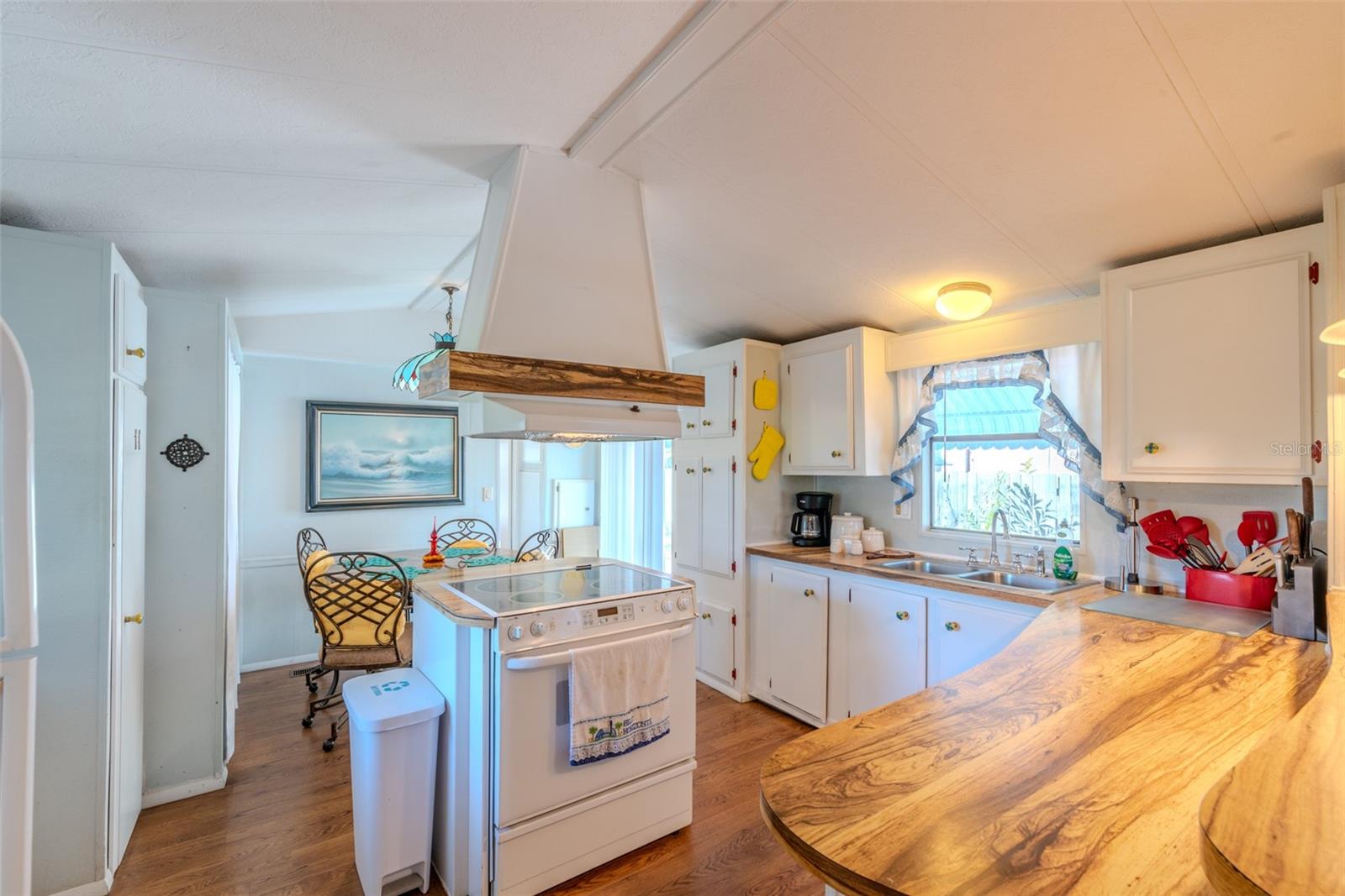 MONTVERDE HILLS - Residential