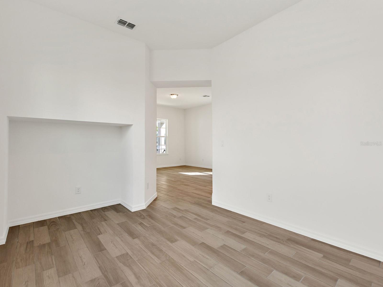 Palms-Ph 4 - Residential