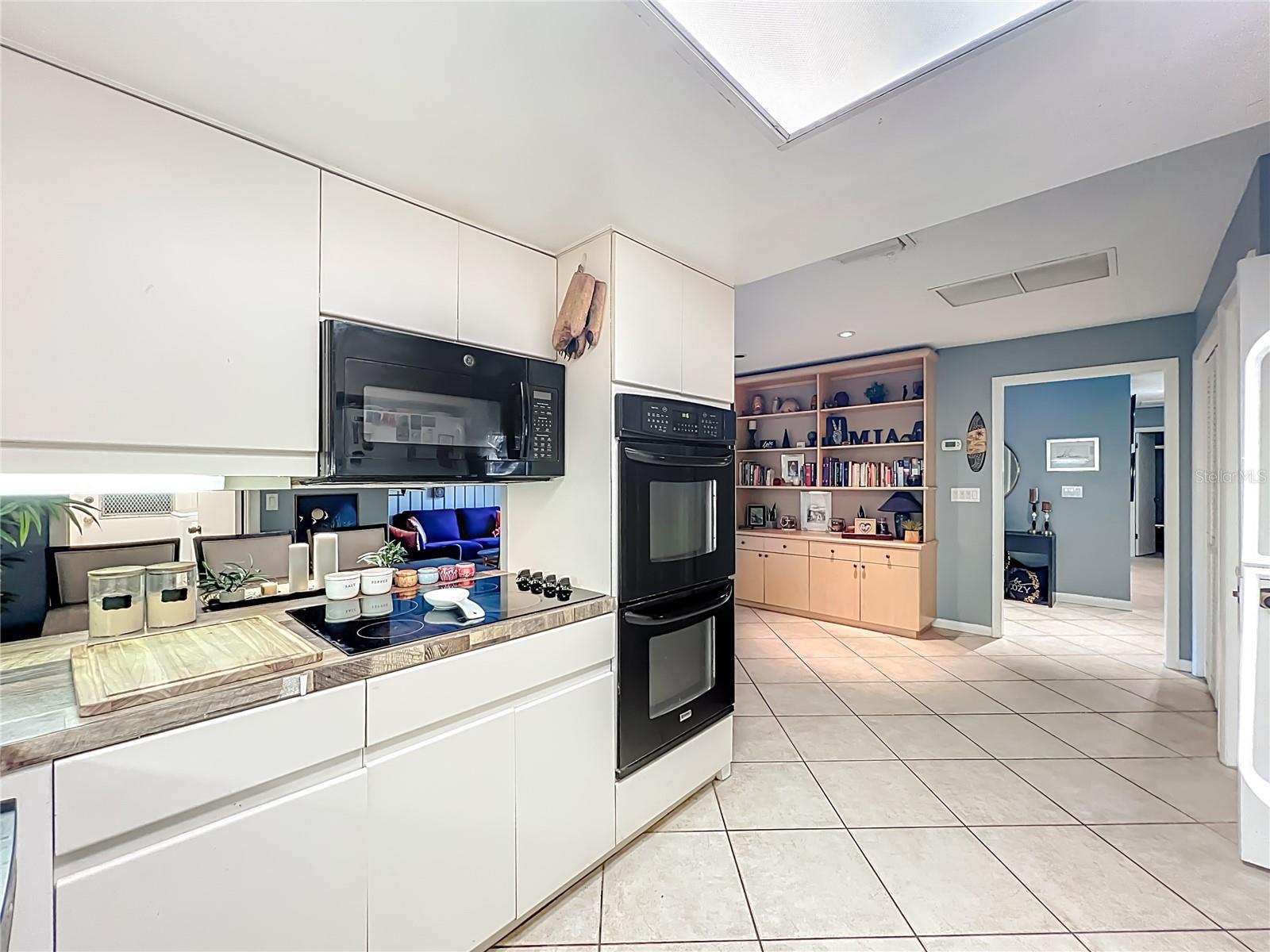 SPRINGS GLENWOOD VILLAGE SEC 1 REV THE - Residential