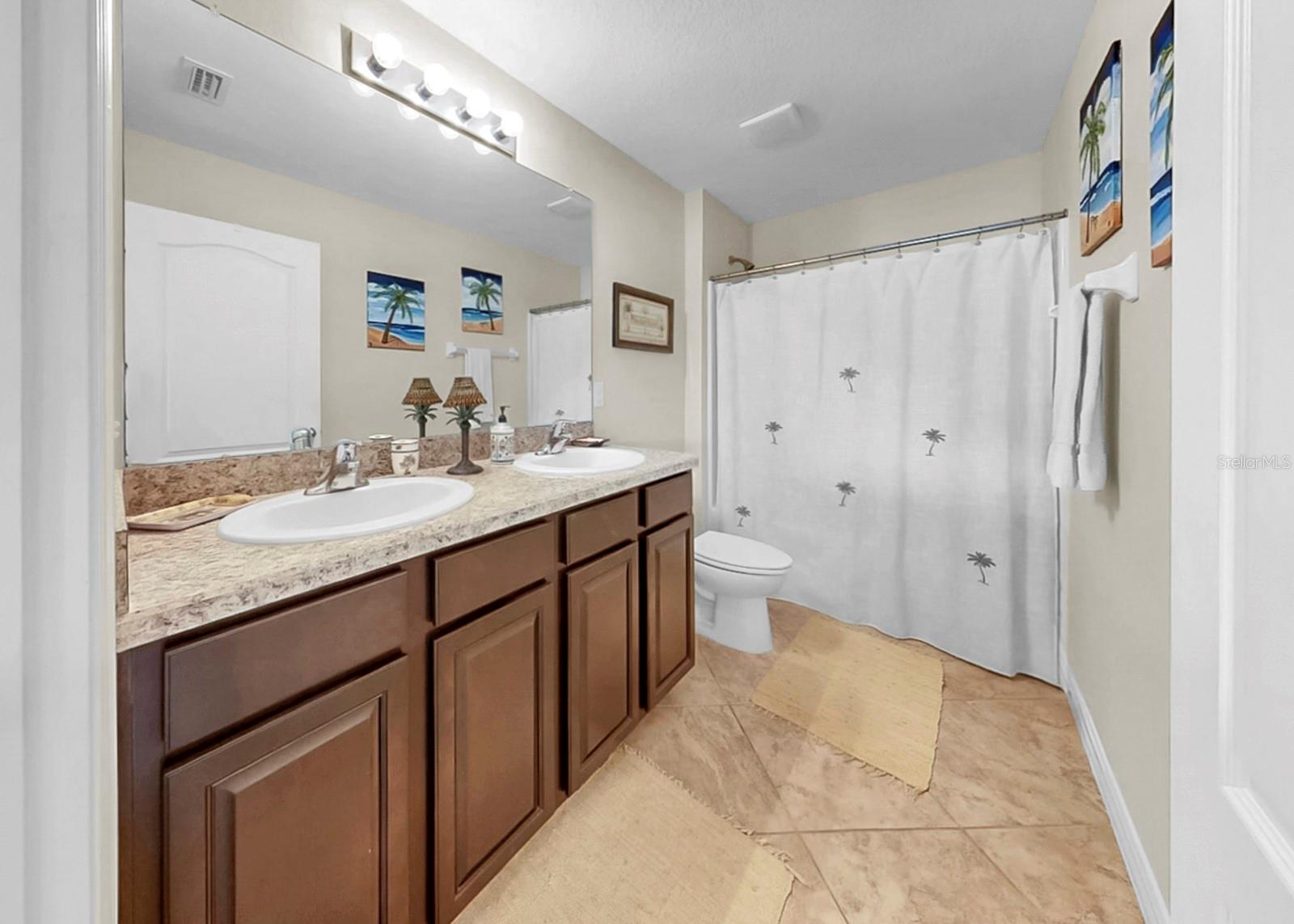 MCKINLEY OAKS - Residential