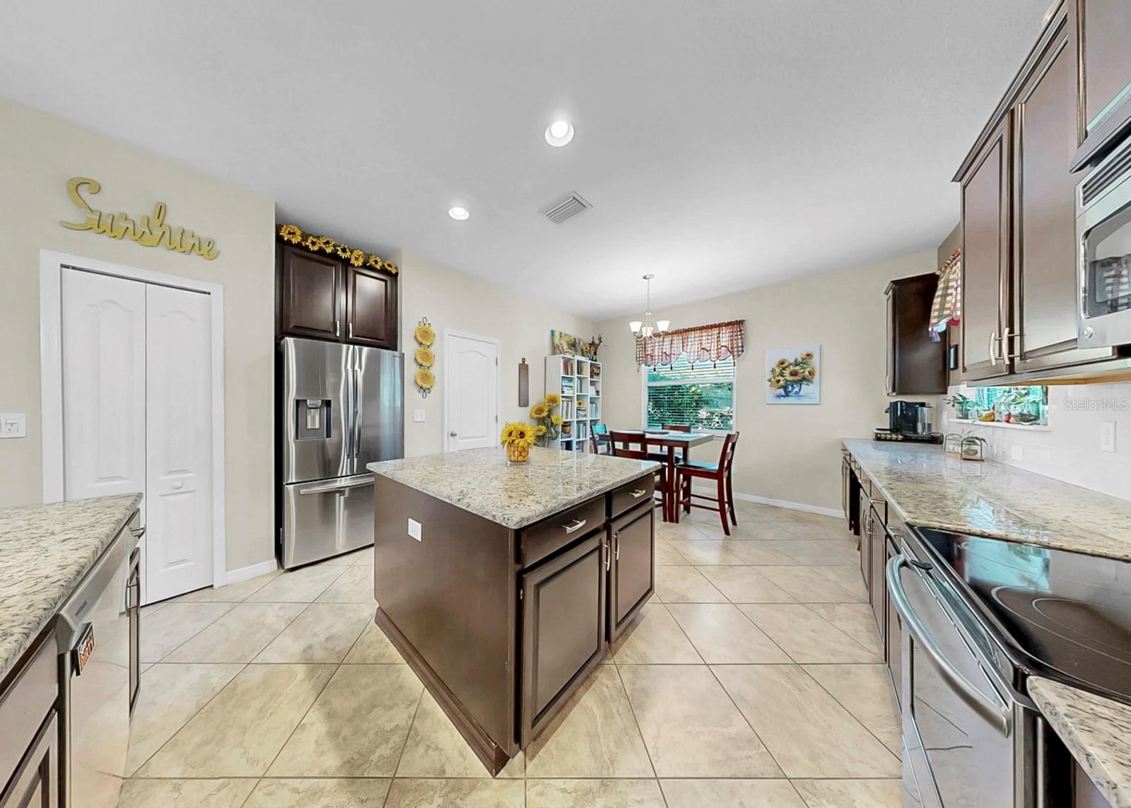 MCKINLEY OAKS - Residential