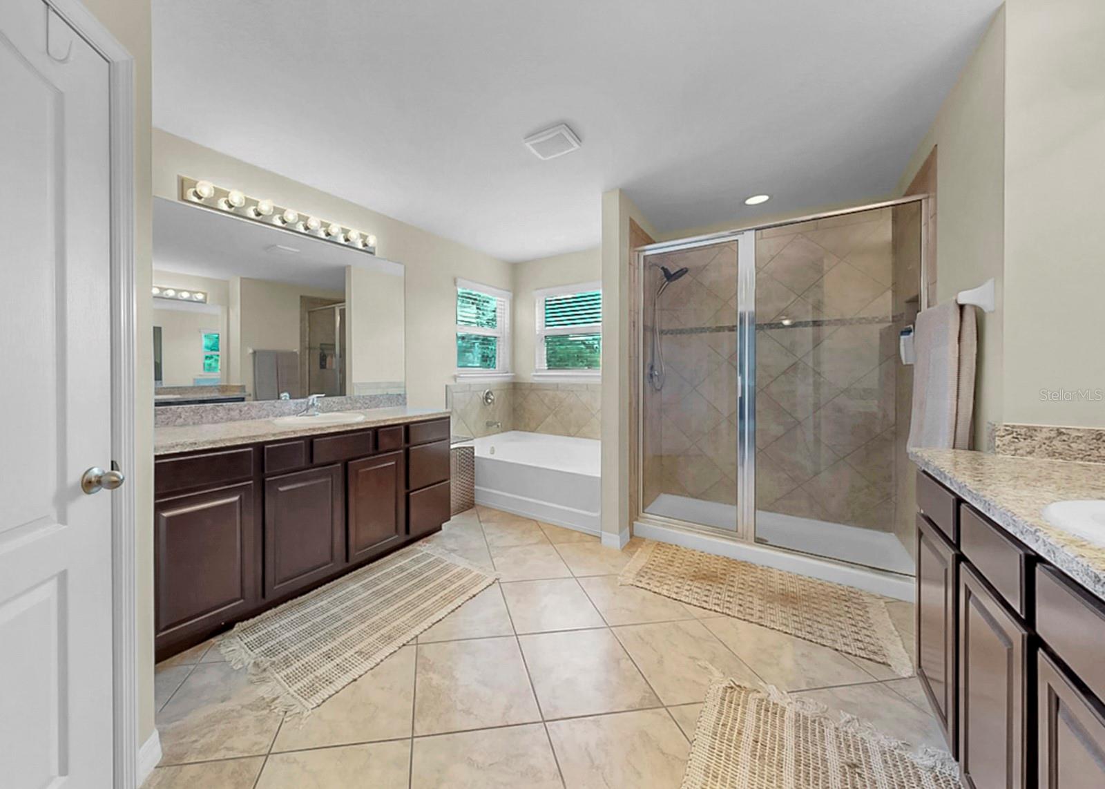 MCKINLEY OAKS - Residential