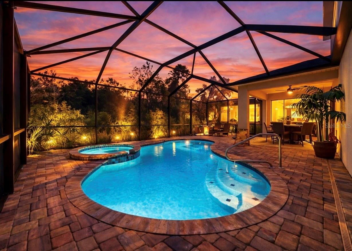 MCKINLEY OAKS - Residential