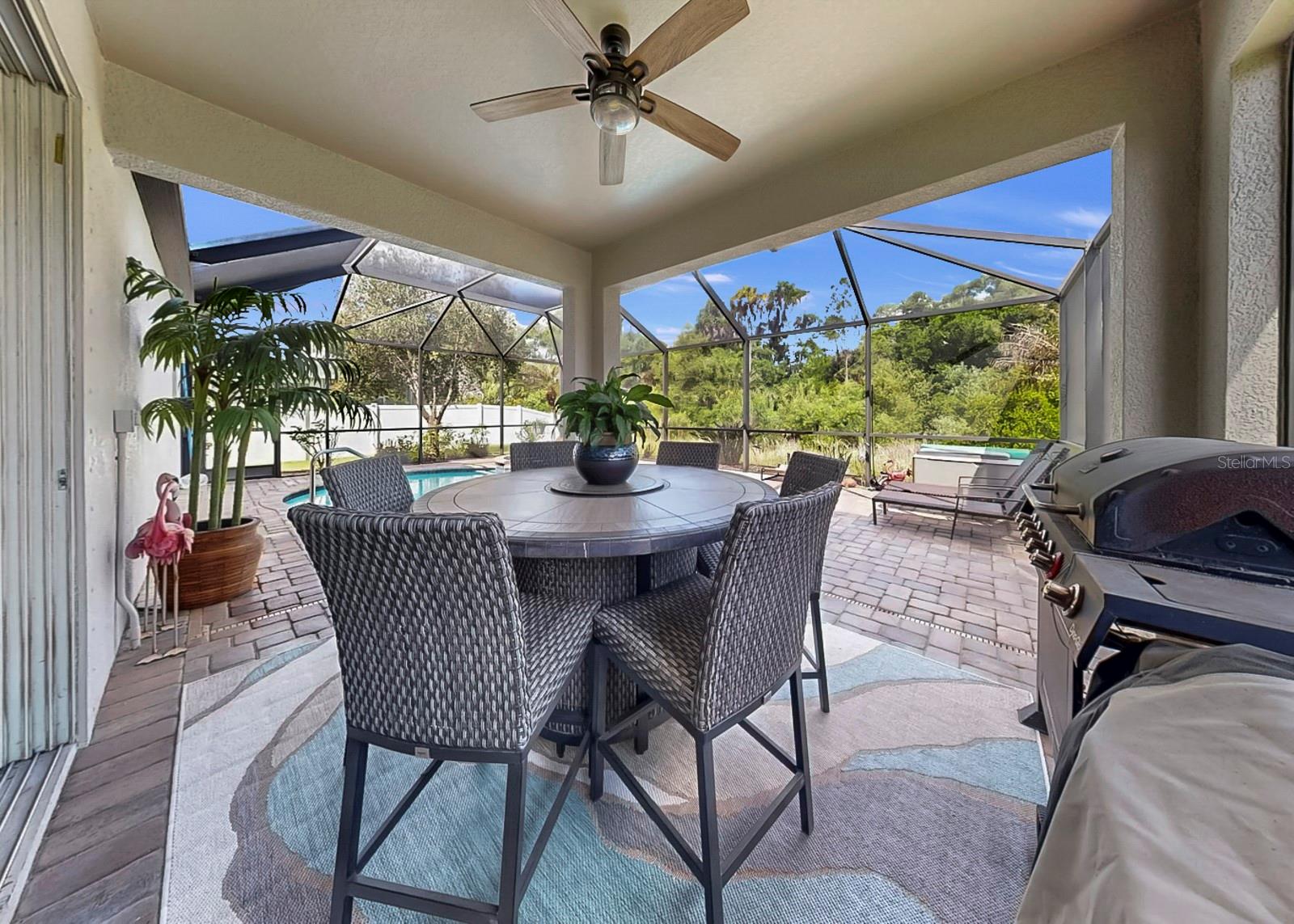 MCKINLEY OAKS - Residential