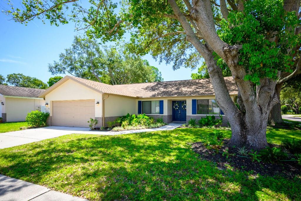 Photo of 2109 Cypress Point Drive N, Clearwater, FL 33763 (MLS # TB8549250)