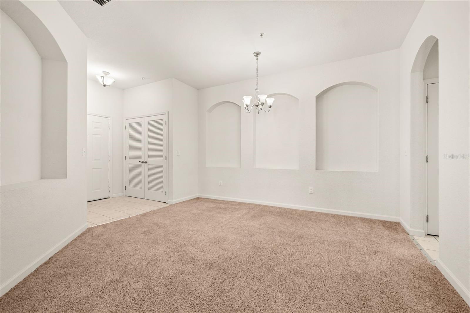 3000 LAUREL PARK LANE 302