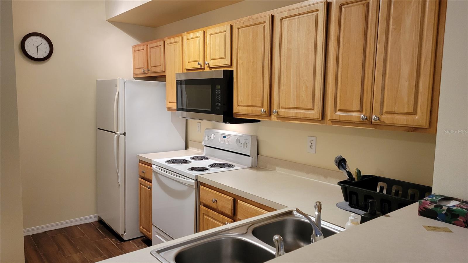 LAS PALMAS OF SARASOTA - Residential Lease