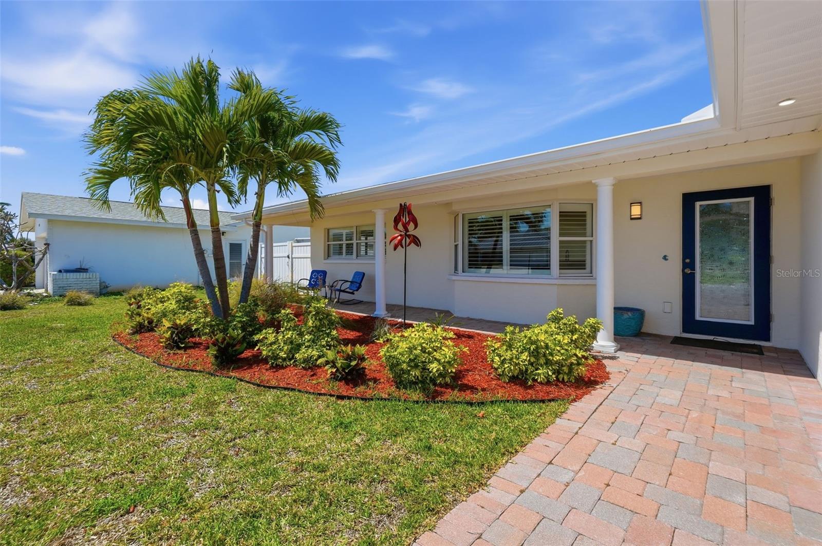 THREE PALMS POINT - Residential