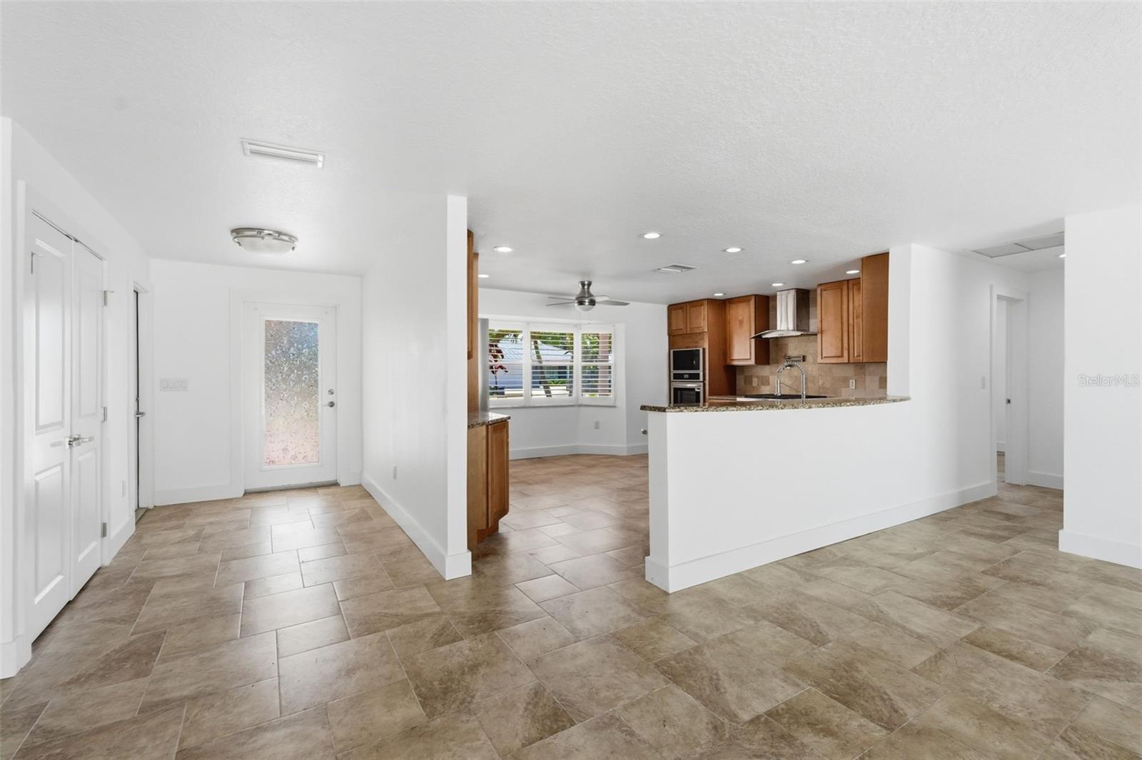 THREE PALMS POINT - Residential