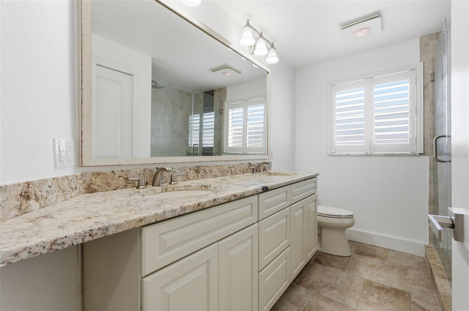 THREE PALMS POINT - Residential