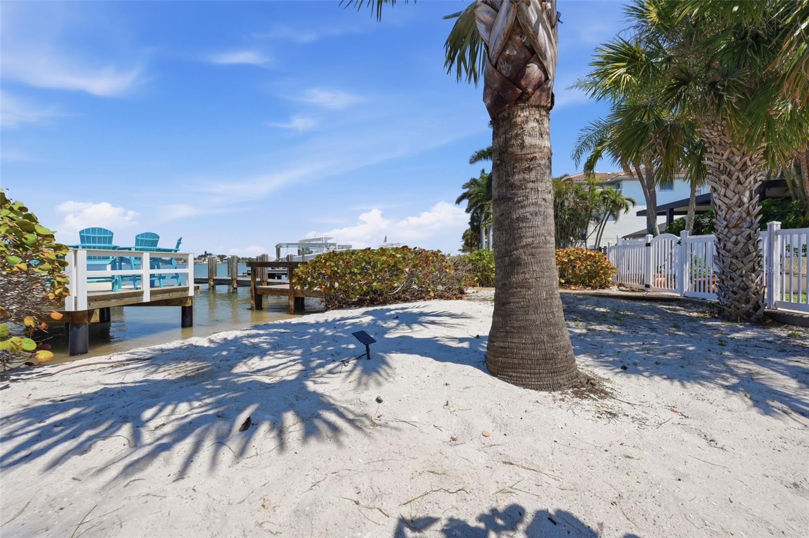 THREE PALMS POINT - Residential