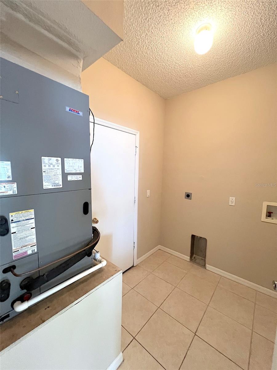 LEHIGH WOODS - Residential Lease