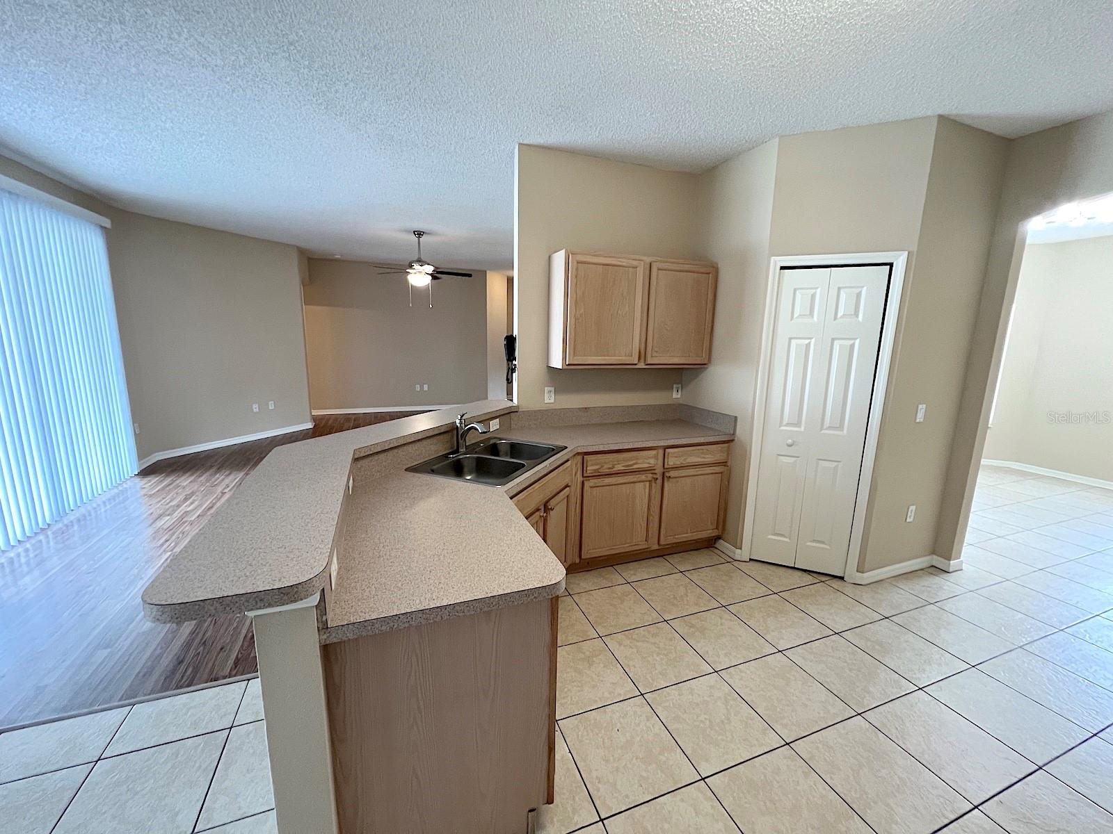 LEHIGH WOODS - Residential Lease