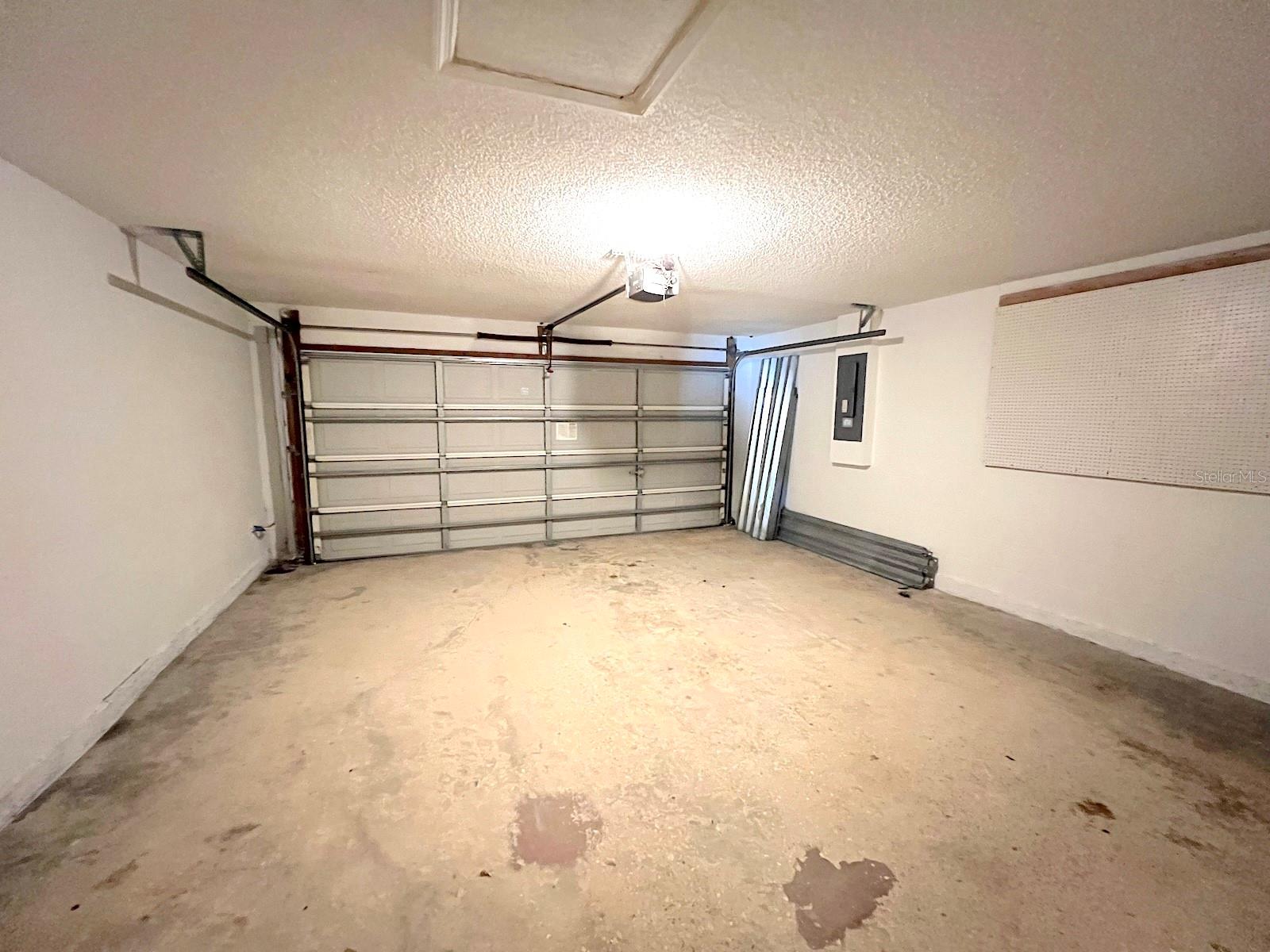 LEHIGH WOODS - Residential Lease