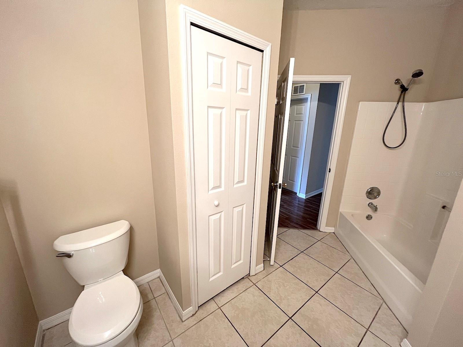 LEHIGH WOODS - Residential Lease