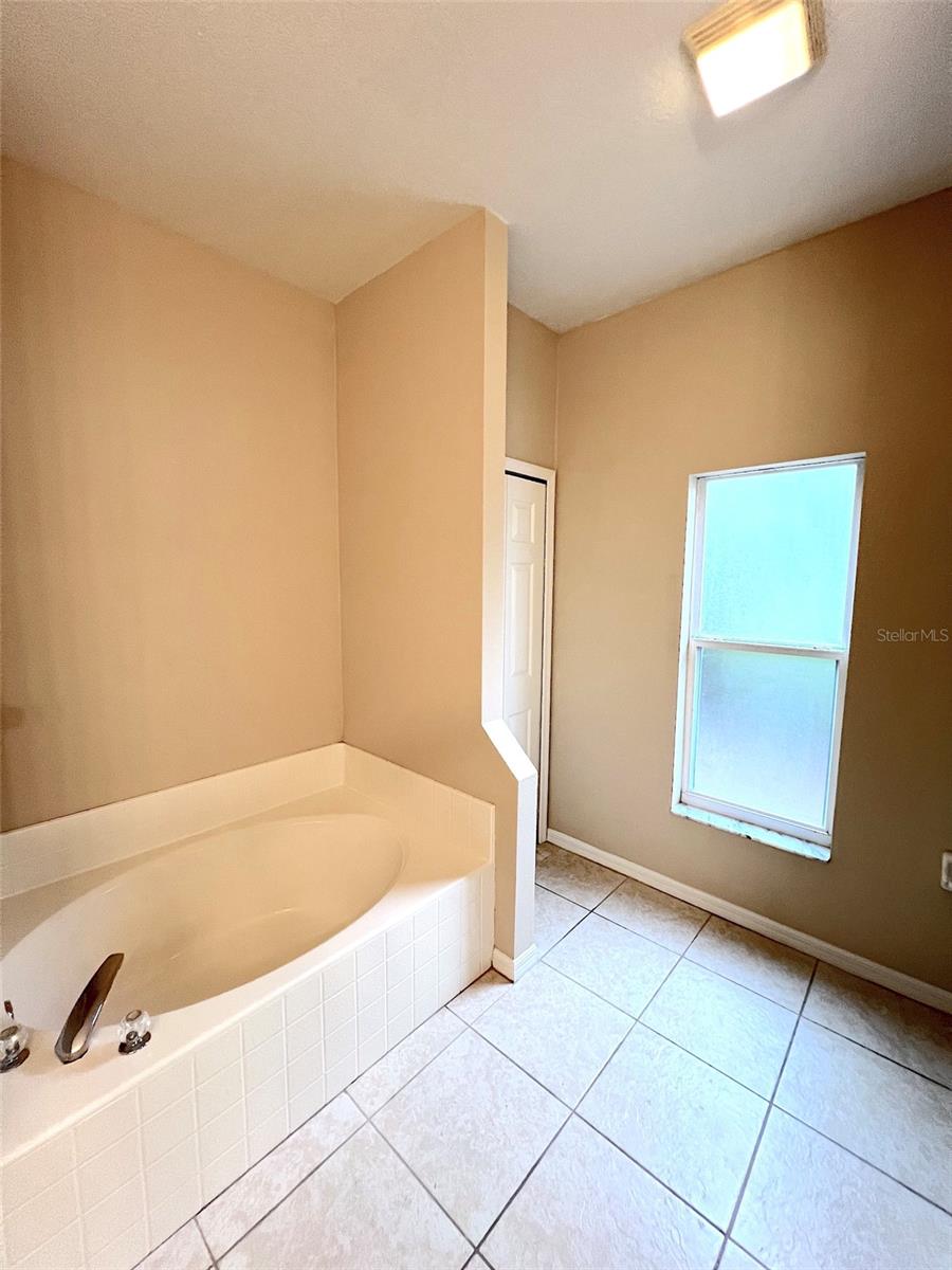 LEHIGH WOODS - Residential Lease