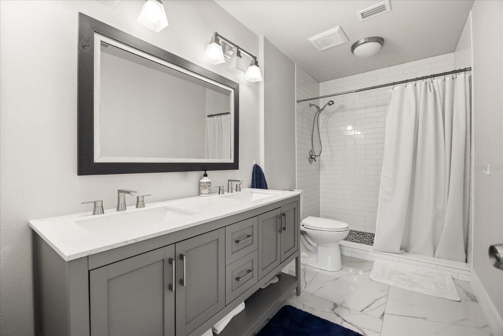 MAITLAND SHORES - Residential