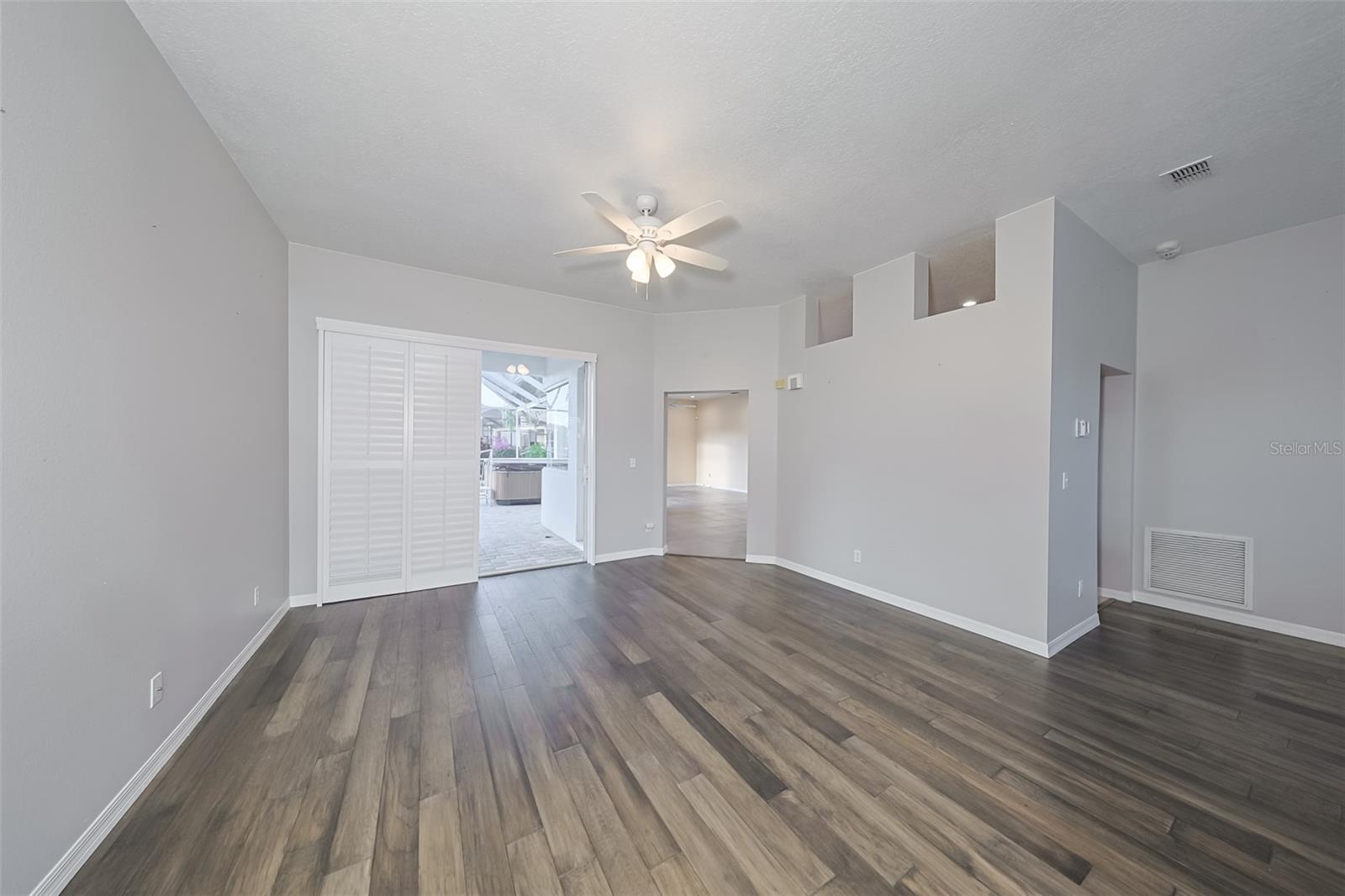 SUN CITY CENTER UNIT 257 PH - Residential