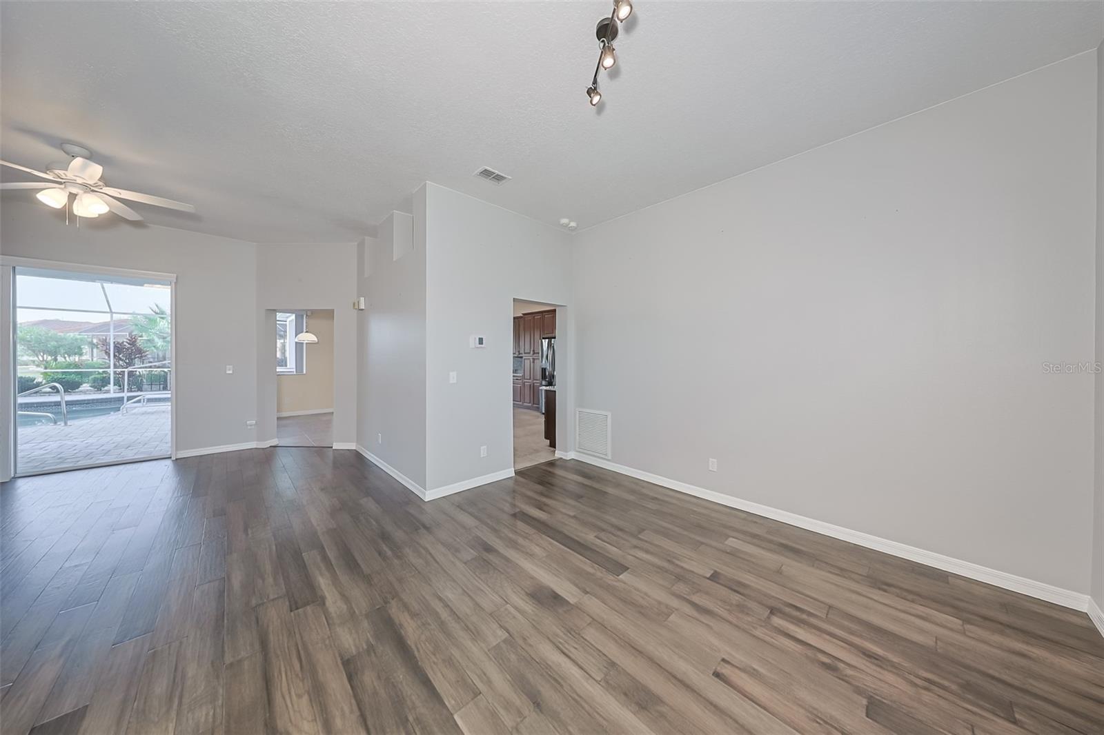 SUN CITY CENTER UNIT 257 PH - Residential