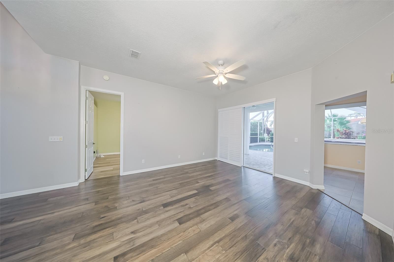 SUN CITY CENTER UNIT 257 PH - Residential