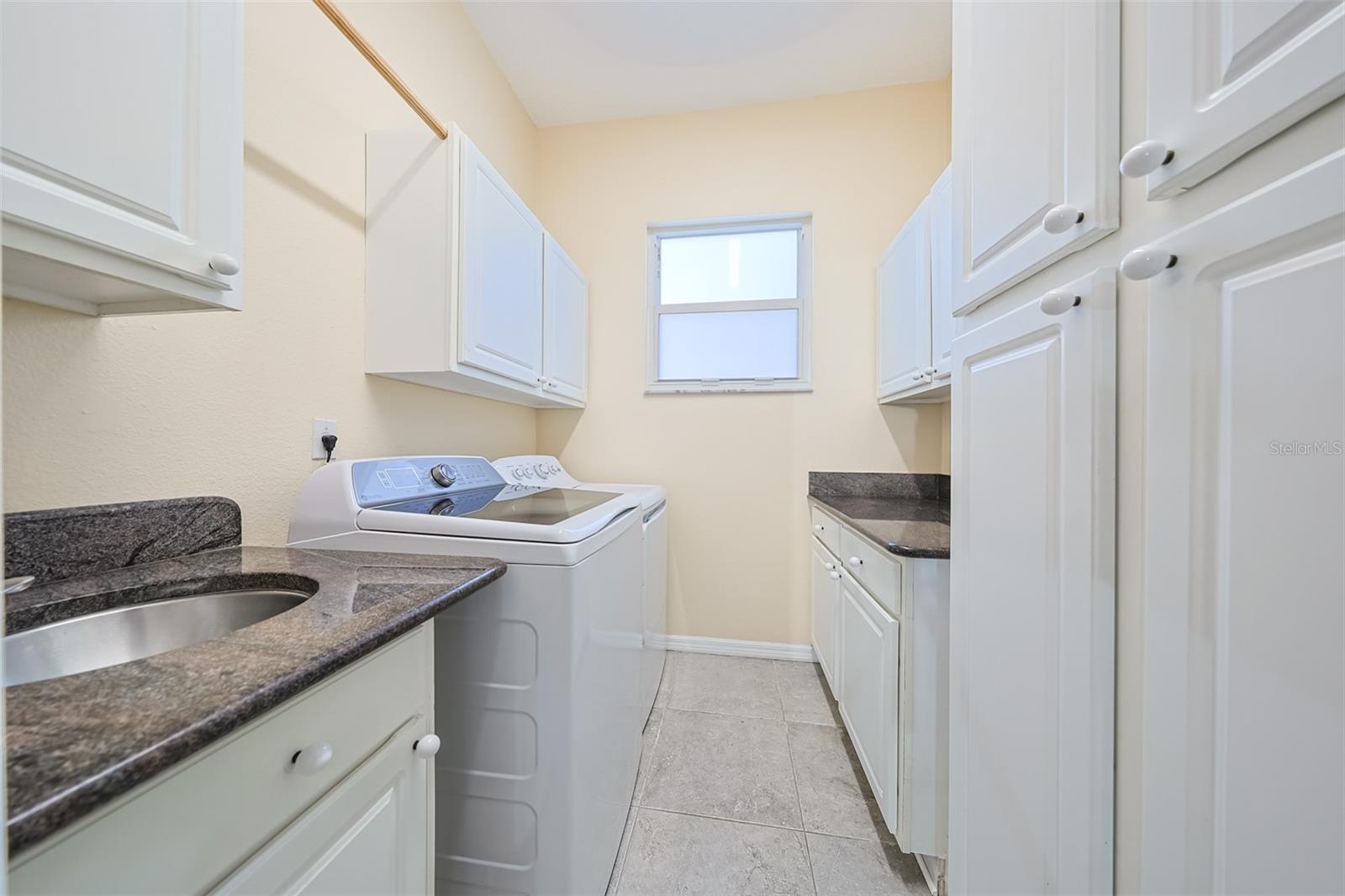 SUN CITY CENTER UNIT 257 PH - Residential