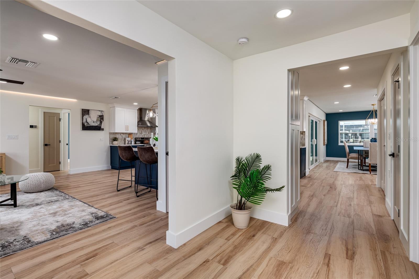 VENETIAN ISLES - Residential