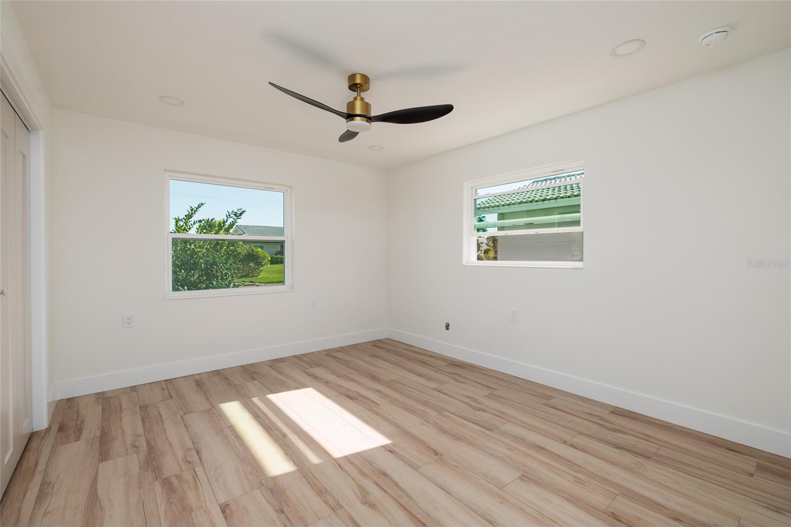 VENETIAN ISLES - Residential