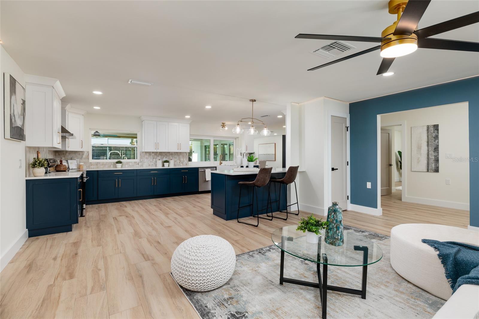 VENETIAN ISLES - Residential