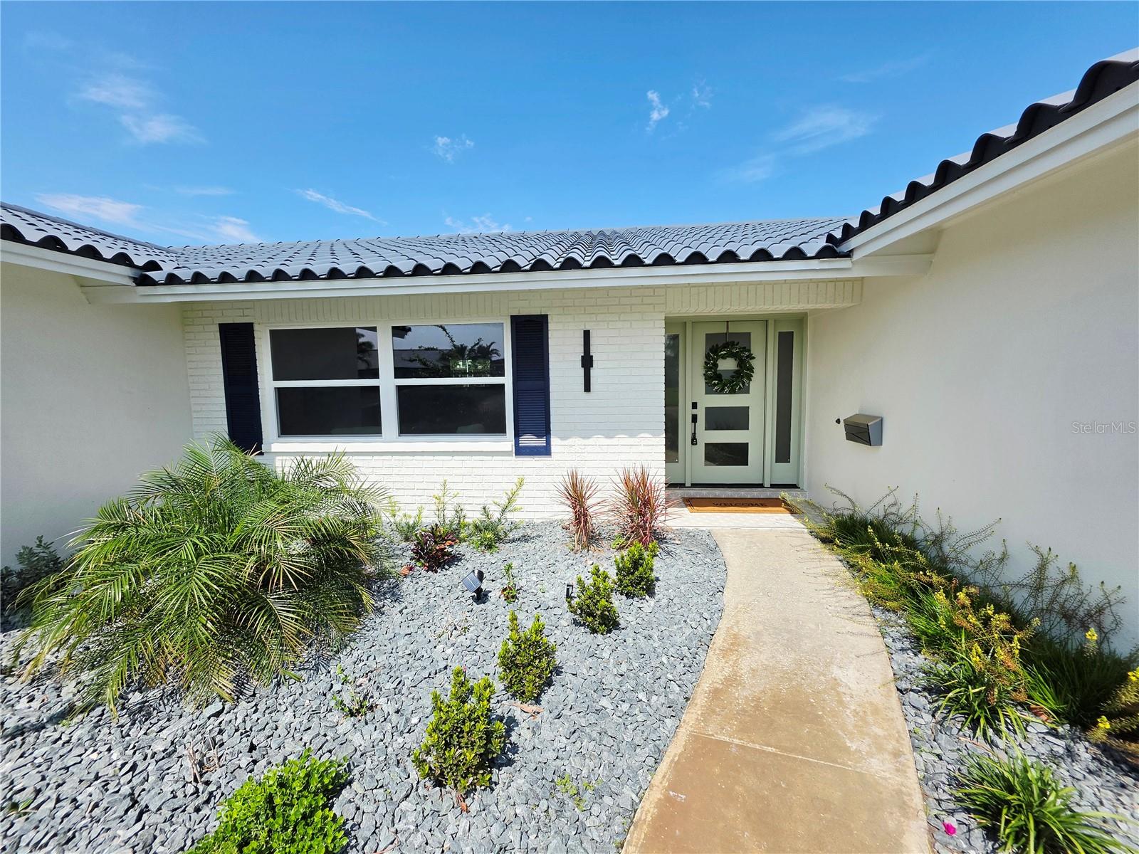 1985 MICHIGAN AVENUE NE