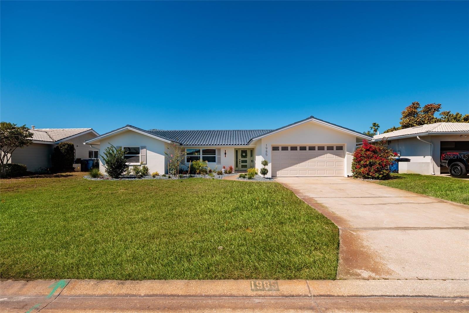 VENETIAN ISLES - Residential