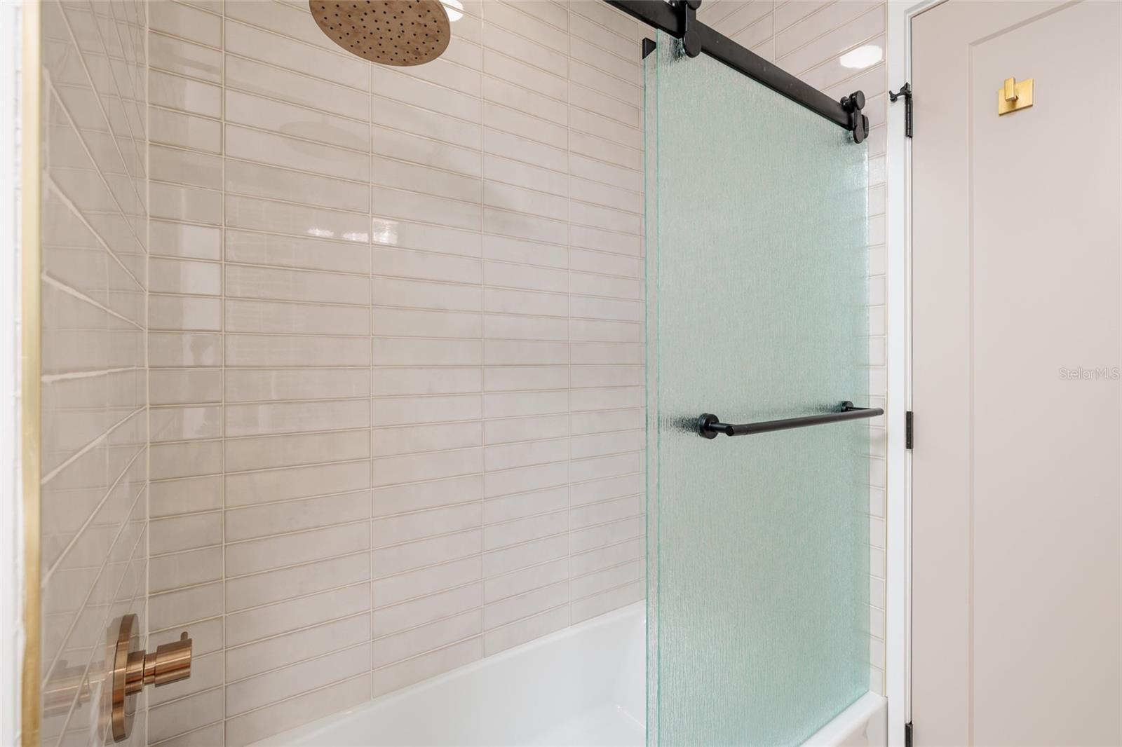 VENETIAN ISLES - Residential