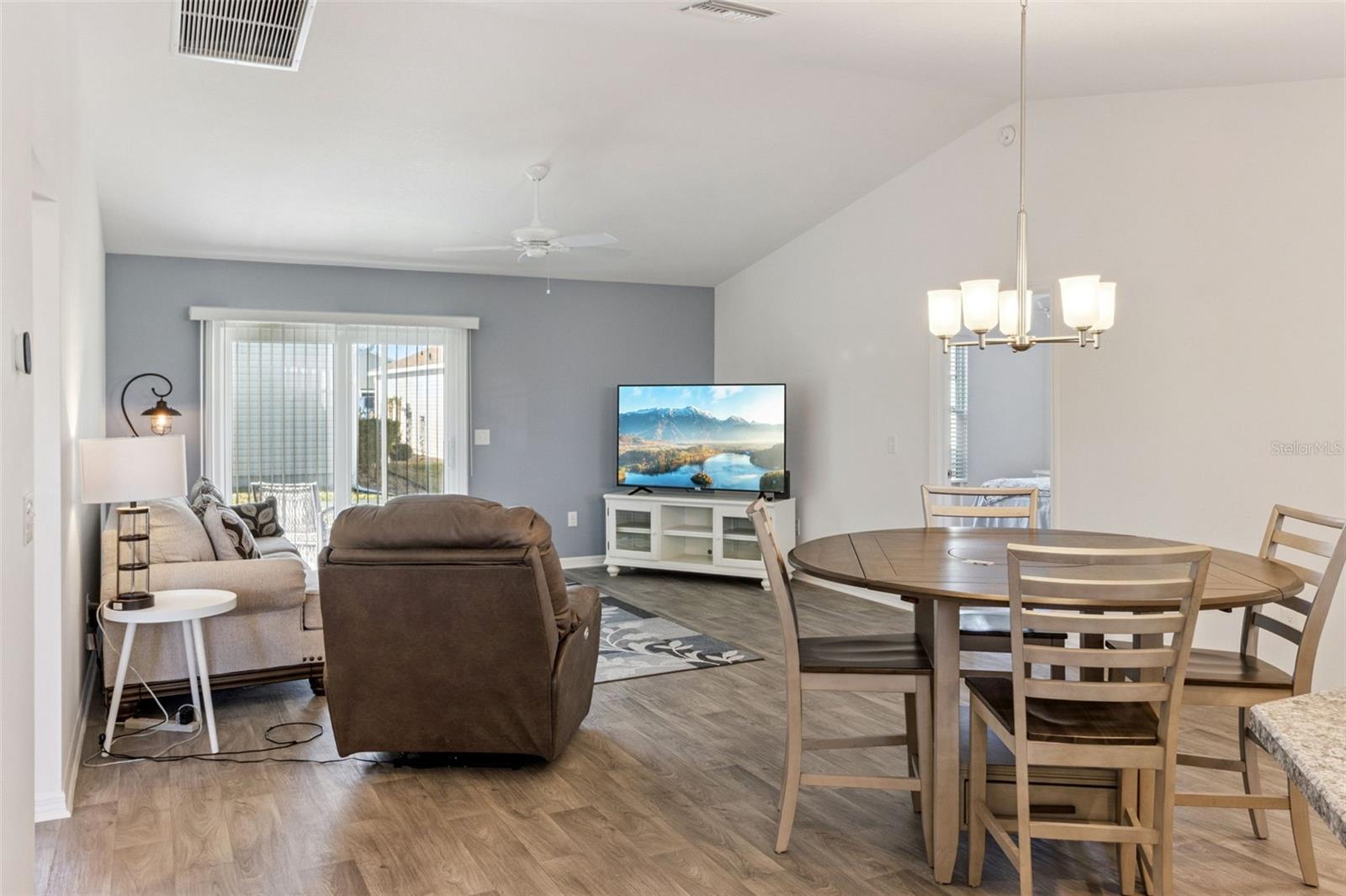 LOT 45 VILLAGES OF SOUTHERN OAKS UNIT - Residential