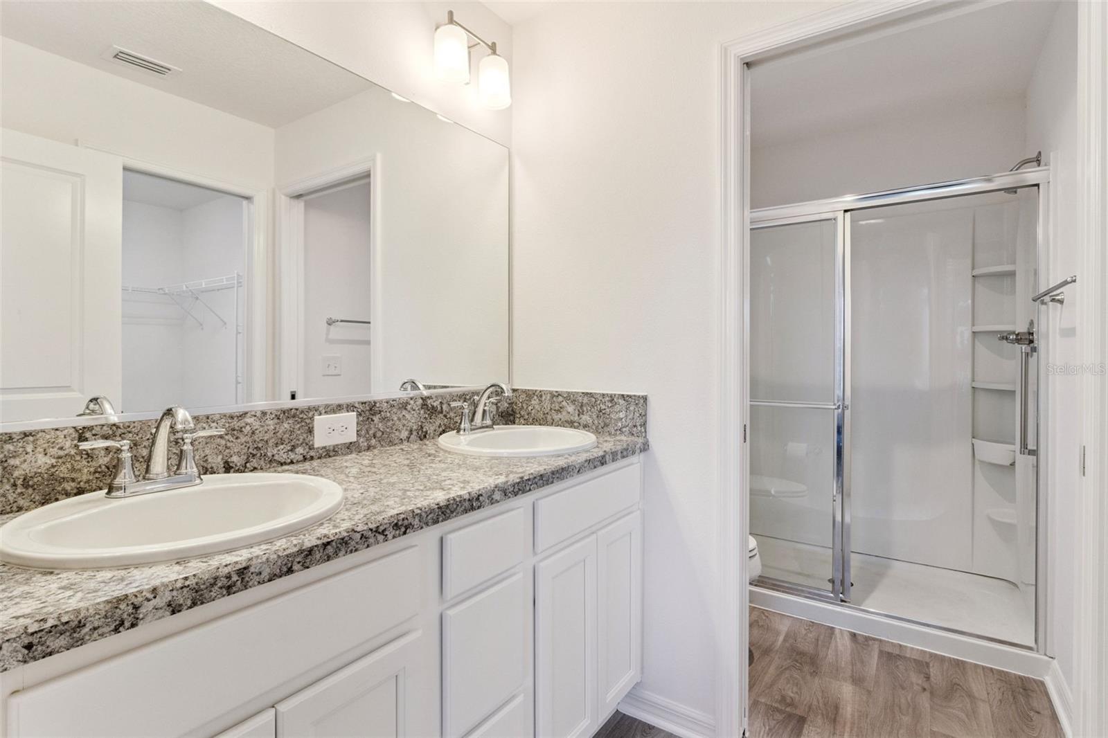 LOT 45 VILLAGES OF SOUTHERN OAKS UNIT - Residential